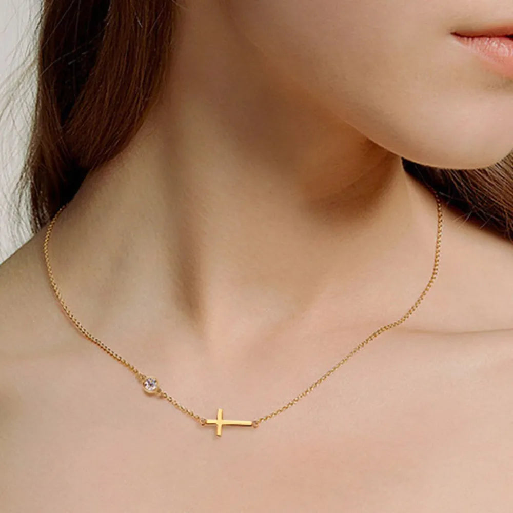 925 Sterling Silver Moissanite Cross Necklace – Elegant Pendant | Syleane