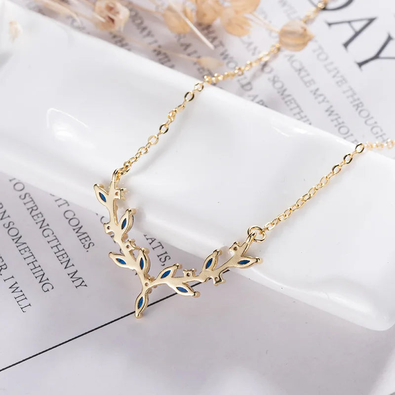 Blue Leaf Antler Necklace in 925 Silver – Gold Plated by Syleane