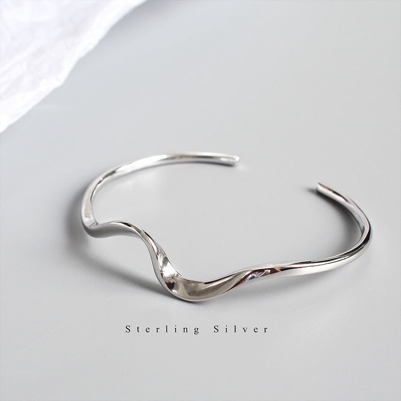 Syleane Wave Cuff – 925 Sterling Silver Minimalist Bracelet